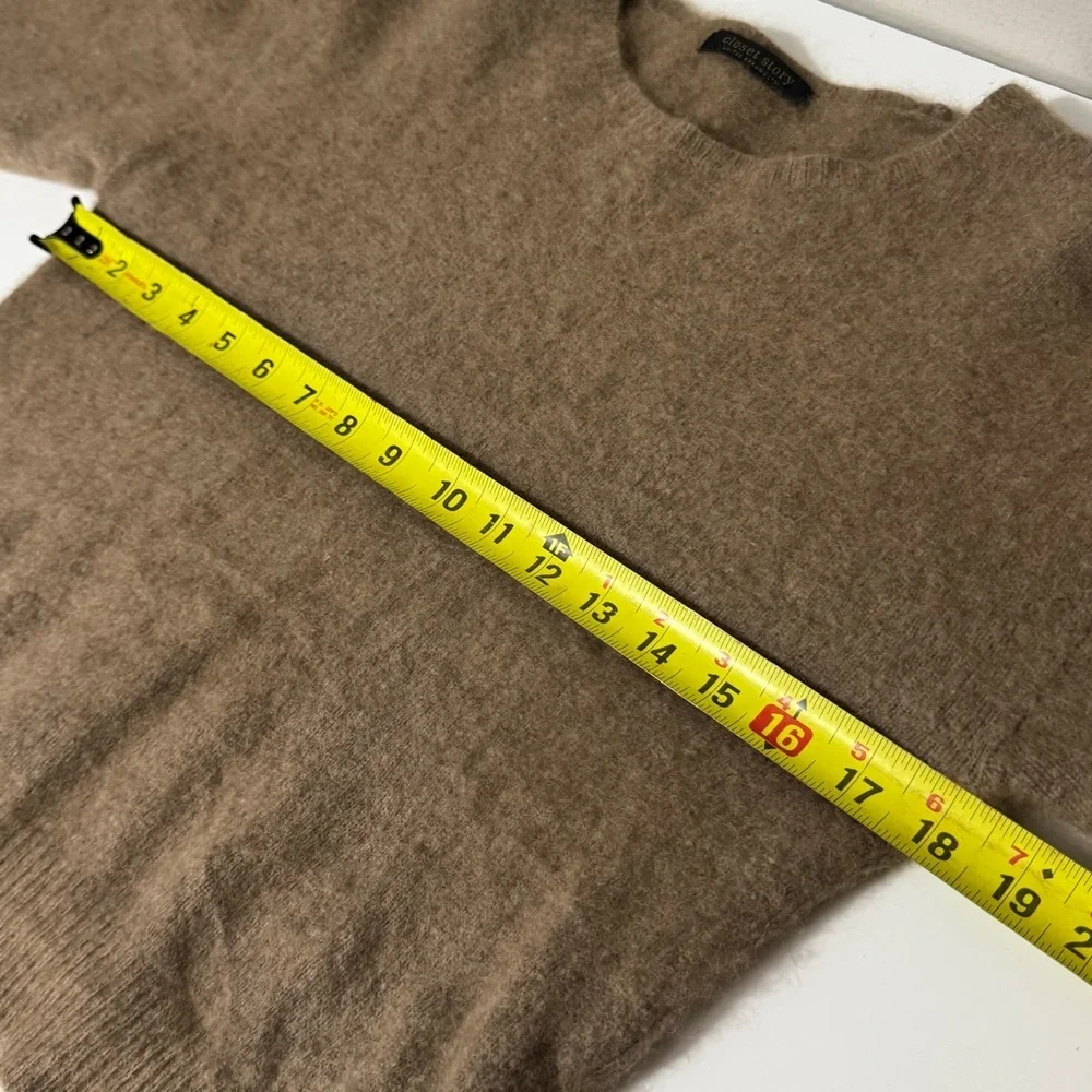 United arrow Closet story cashmere Cozycore brown Crew Neck Sweater medium